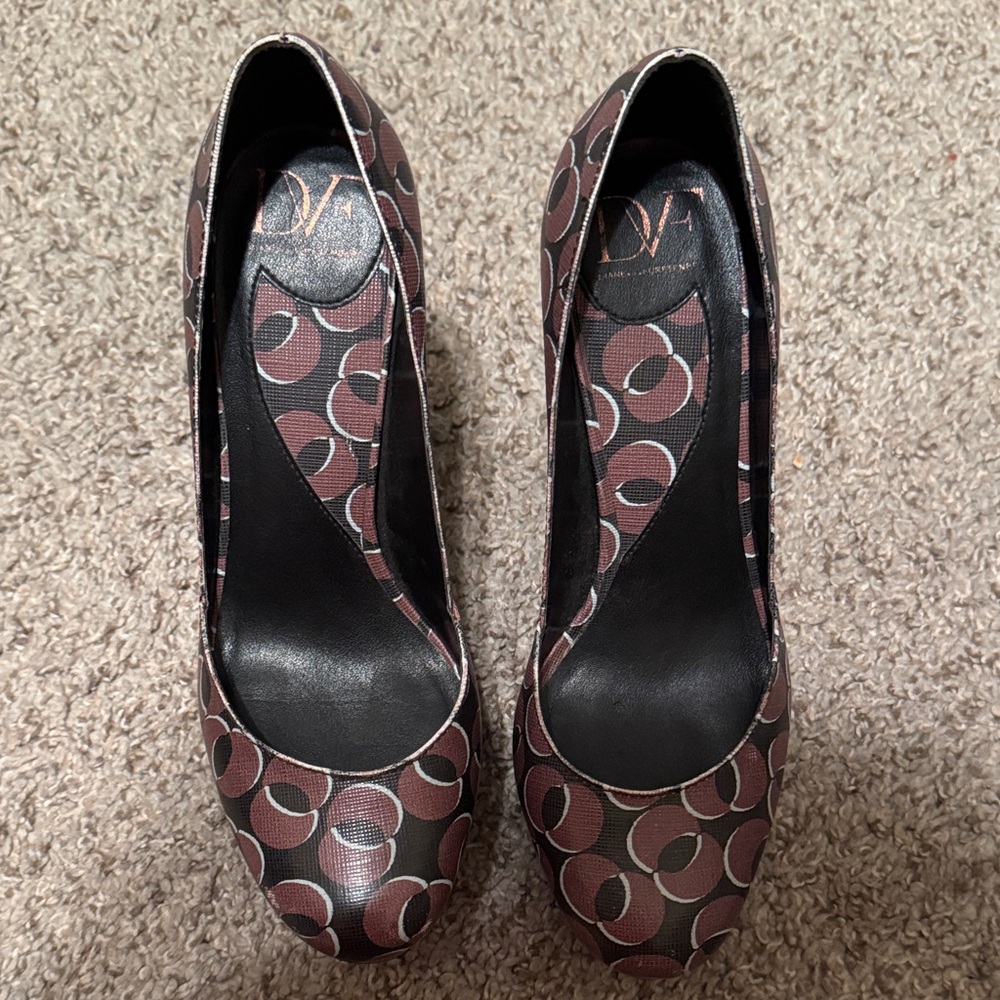 DVF Women's Black and Brown Platform Heels